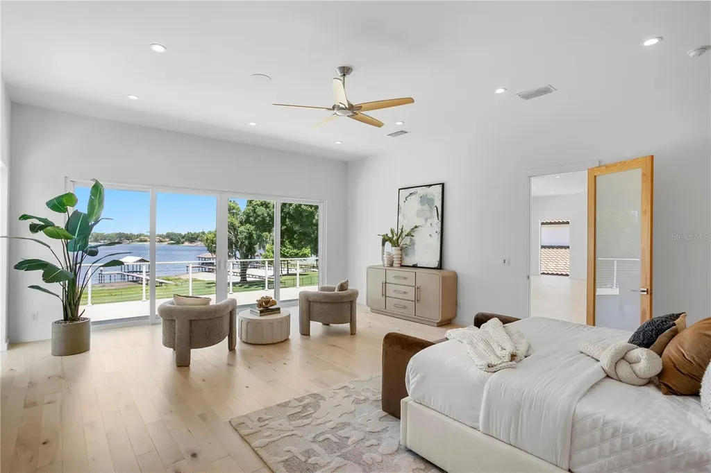 14802 Lake Magdalene Circle Tampa FL 33613
