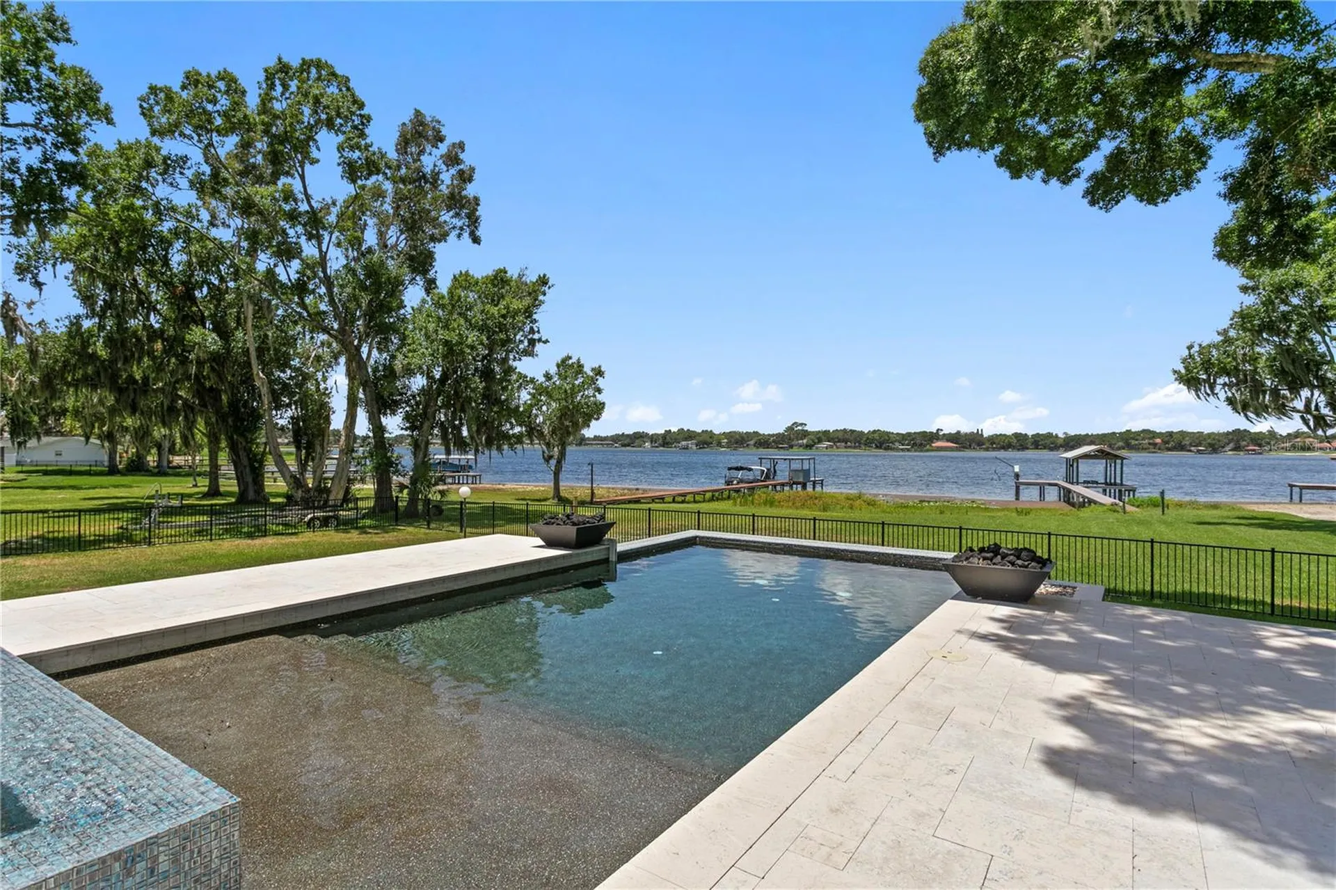 14802 Lake Magdalene Circle Tampa FL 33613