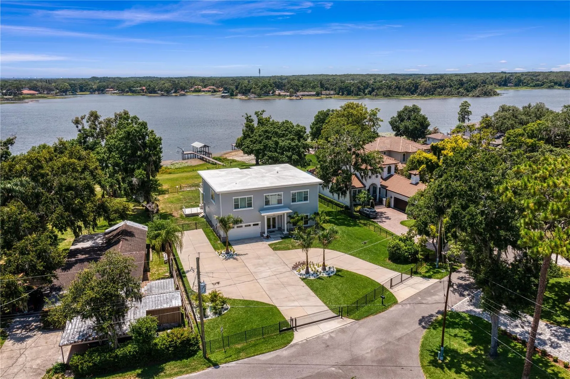 14802 Lake Magdalene Circle Tampa FL 33613