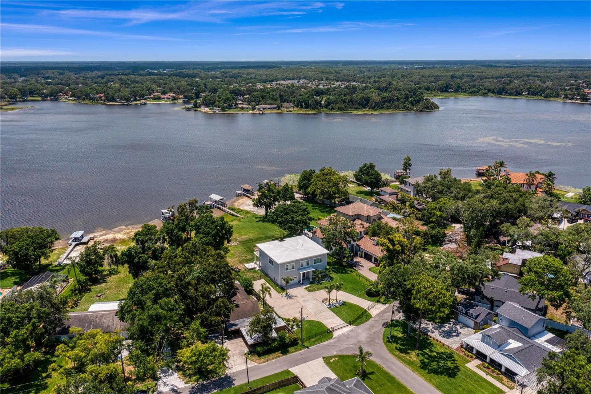 14802 Lake Magdalene Circle Tampa FL 33613