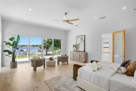 14802 Lake Magdalene Circle Tampa FL 33613