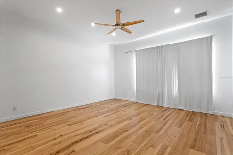 14802 Lake Magdalene Circle Tampa FL 33613