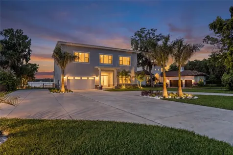 14802 Lake Magdalene Circle Tampa FL 33613