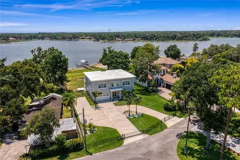 14802 Lake Magdalene Circle Tampa FL 33613