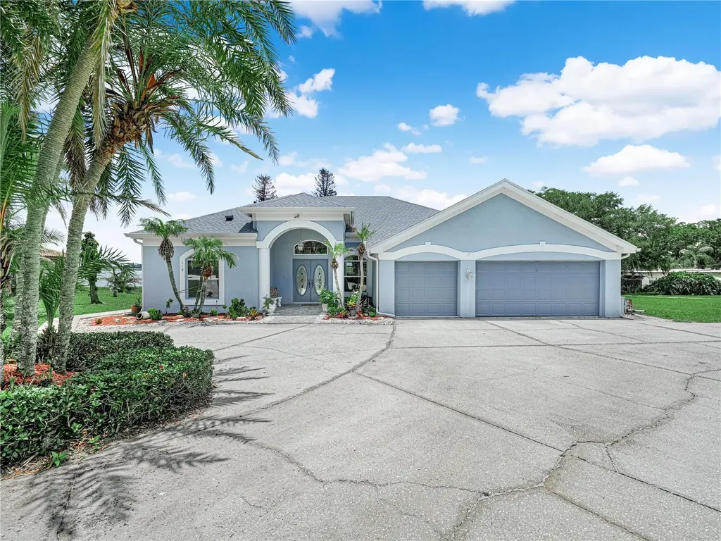118 W Juliana Way Auburndale FL 33823