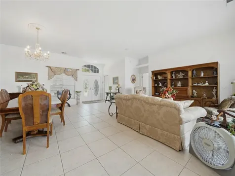 118 W Juliana Way Auburndale FL 33823