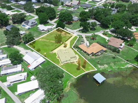 118 W Juliana Way Auburndale FL 33823