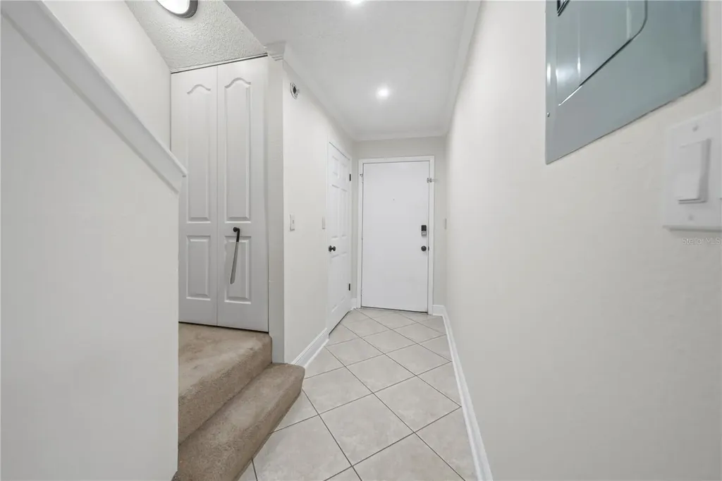 182 115th Avenue N St Petersburg FL 33716