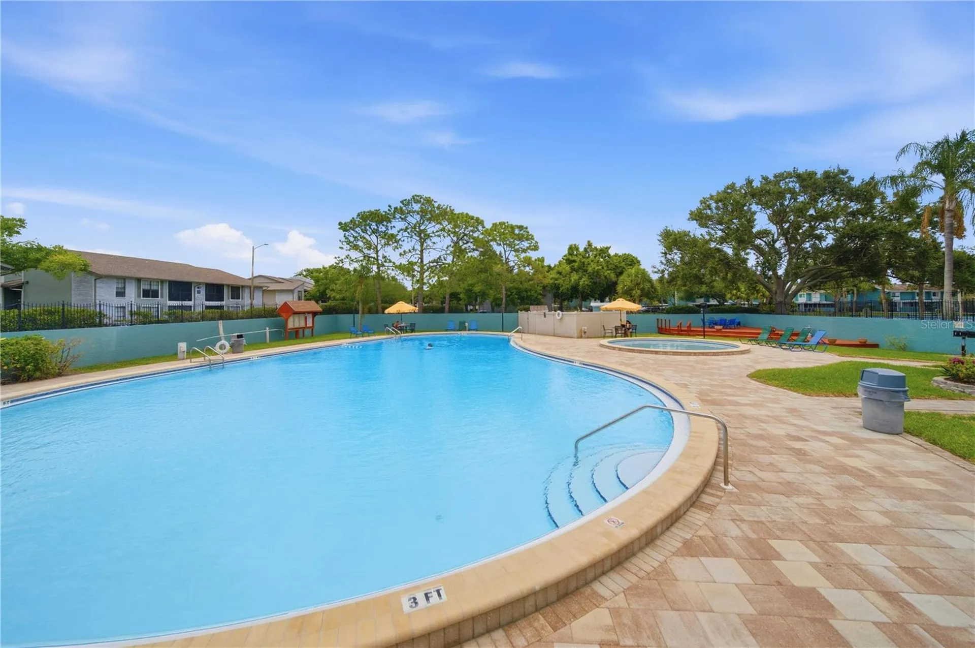 182 115th Avenue N St Petersburg FL 33716