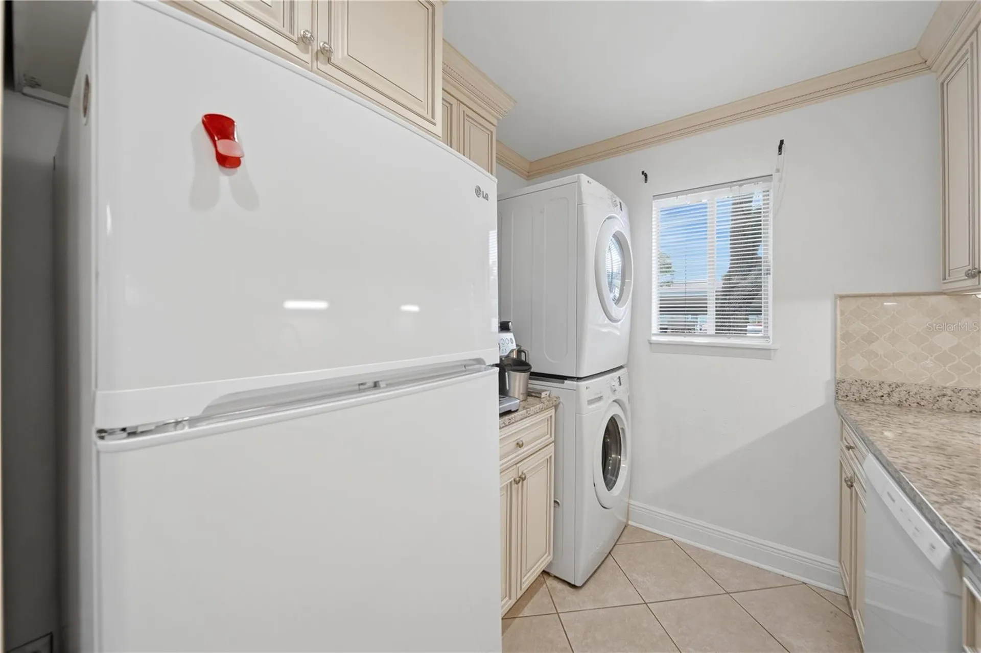 182 115th Avenue N St Petersburg FL 33716