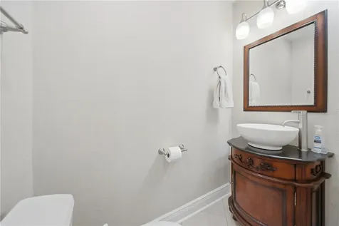 182 115th Avenue N St Petersburg FL 33716