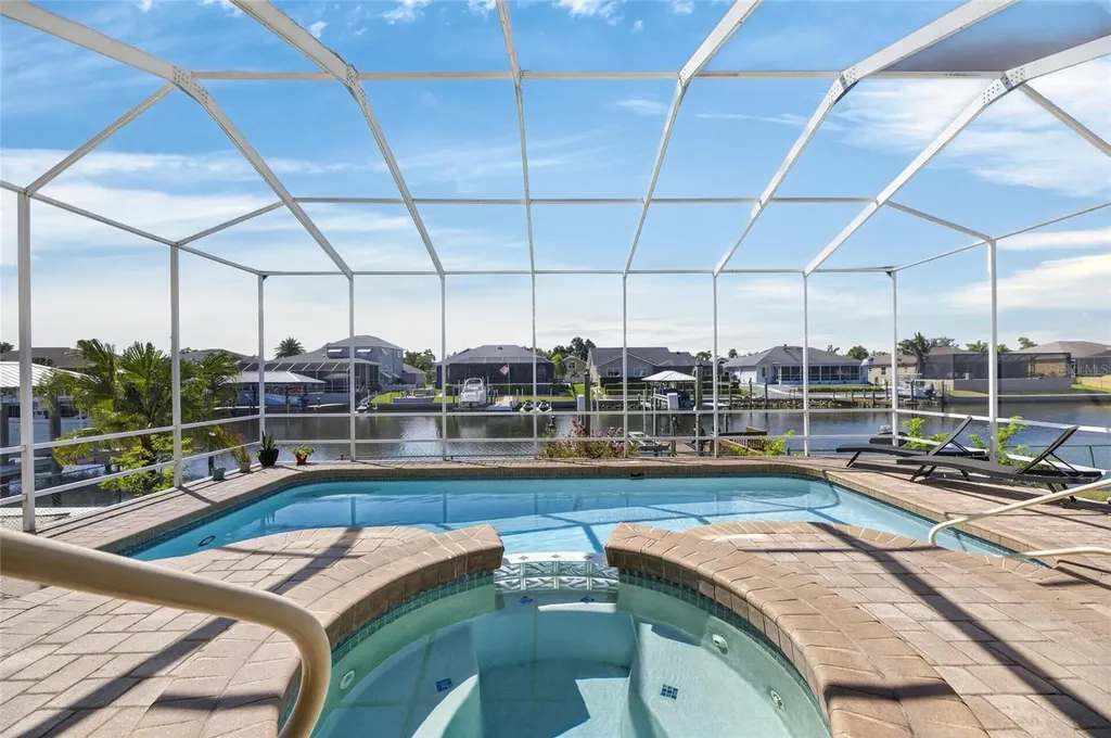 830 Golf Island Drive Apollo Beach FL 33572