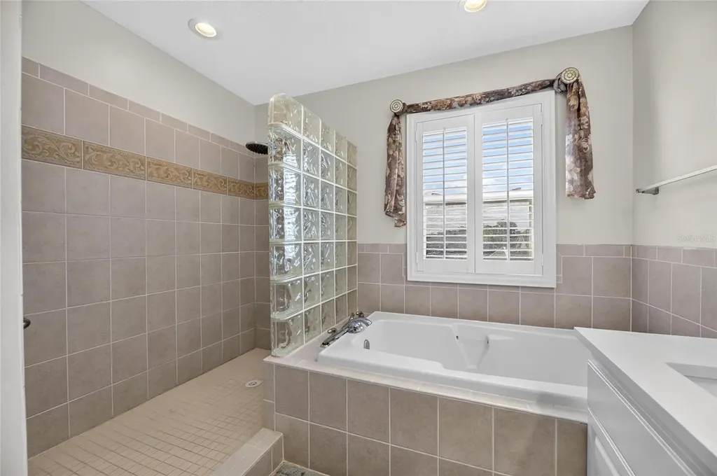 830 Golf Island Drive Apollo Beach FL 33572