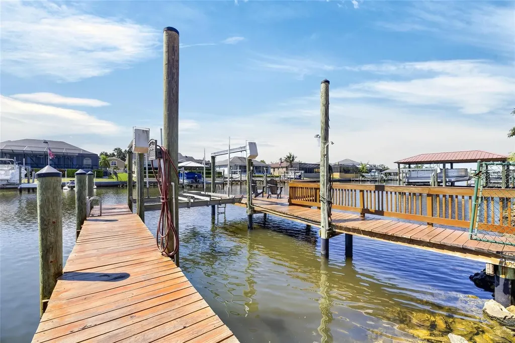 830 Golf Island Drive Apollo Beach FL 33572