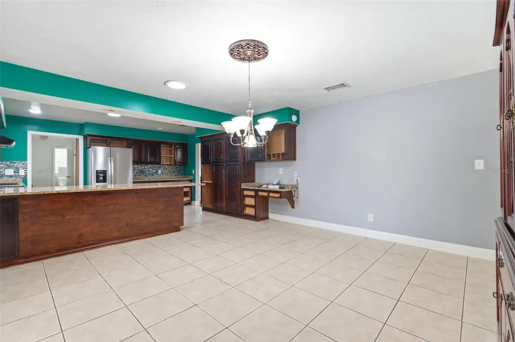 1606 Lark Lane Brandon FL 33510