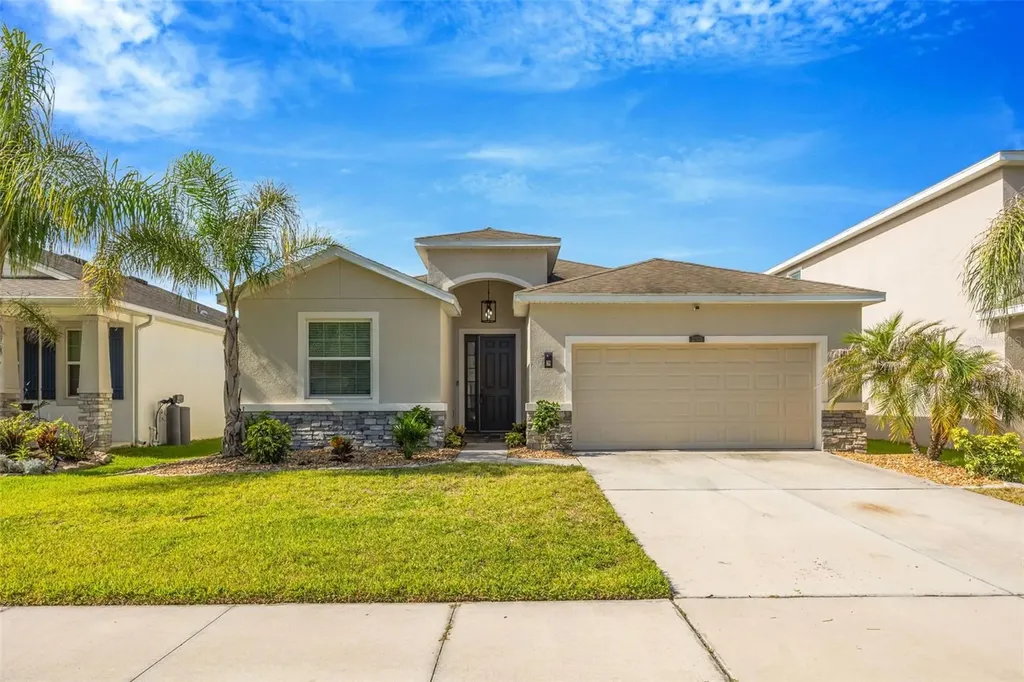 32876 Sand Creek Drive Wesley Chapel FL 33543