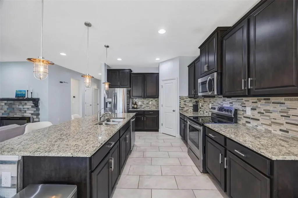 32876 Sand Creek Drive Wesley Chapel FL 33543