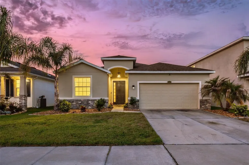 32876 Sand Creek Drive Wesley Chapel FL 33543
