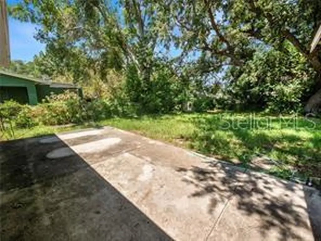 105 Margaret Street Auburndale FL 33823