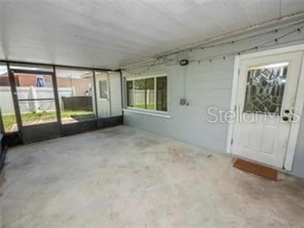 105 Margaret Street Auburndale FL 33823