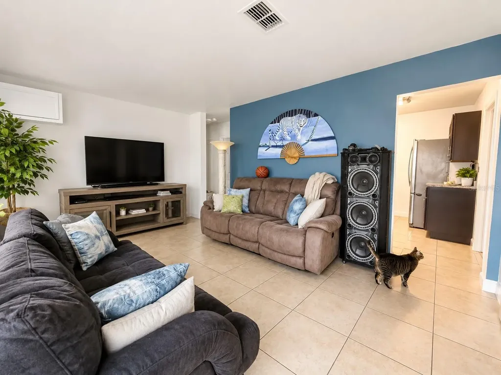 105 Margaret Street Auburndale FL 33823