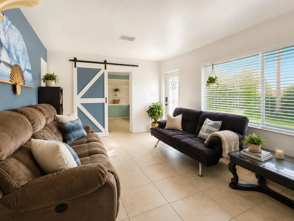 105 Margaret Street Auburndale FL 33823