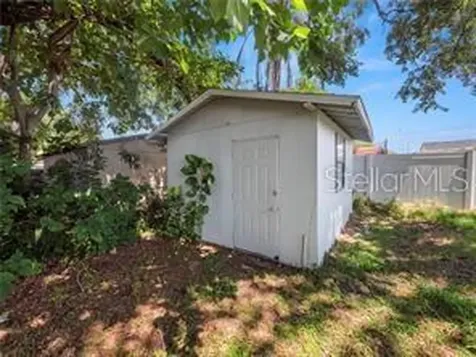 105 Margaret Street Auburndale FL 33823