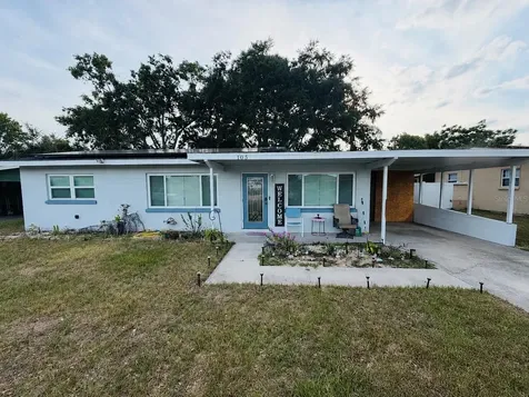 105 Margaret Street Auburndale FL 33823