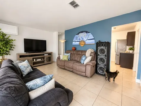 105 Margaret Street Auburndale FL 33823