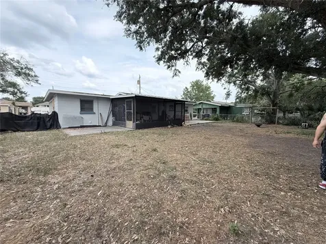 105 Margaret Street Auburndale FL 33823