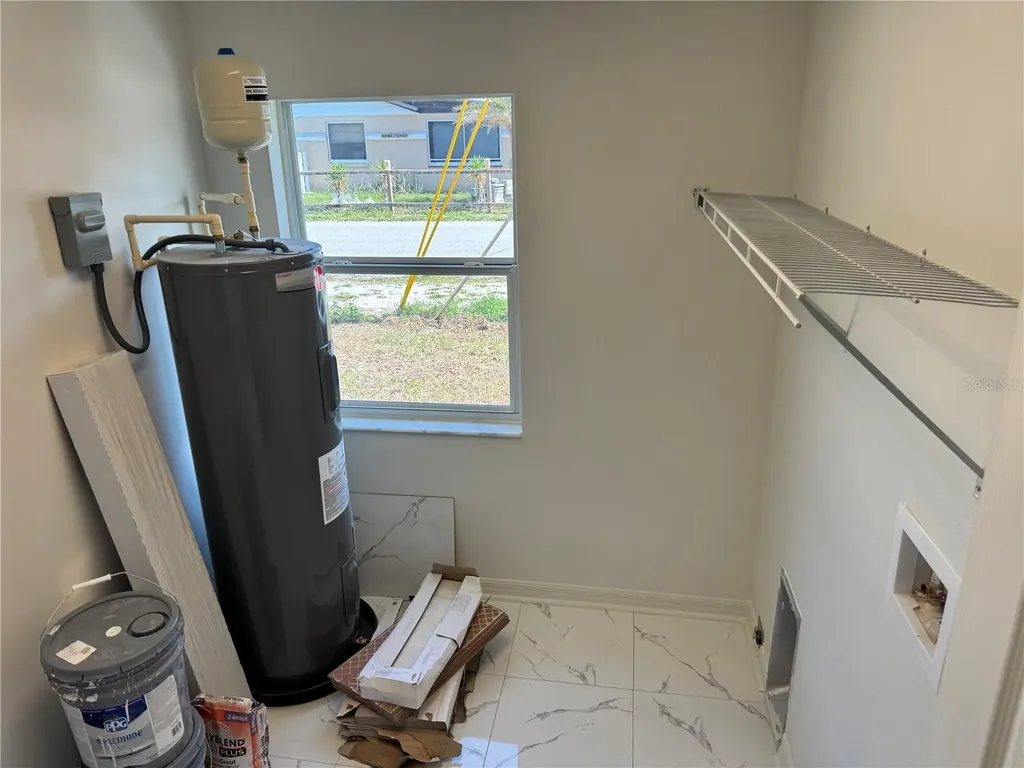 6024 12th Street Zephyrhills FL 33542