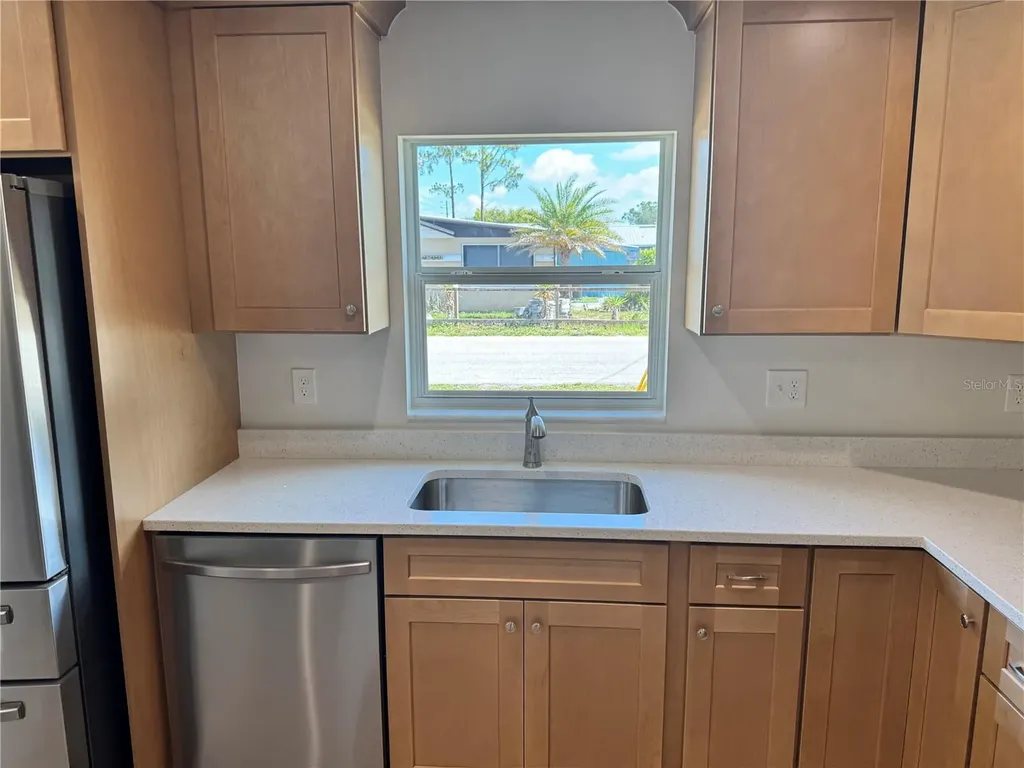 6024 12th Street Zephyrhills FL 33542