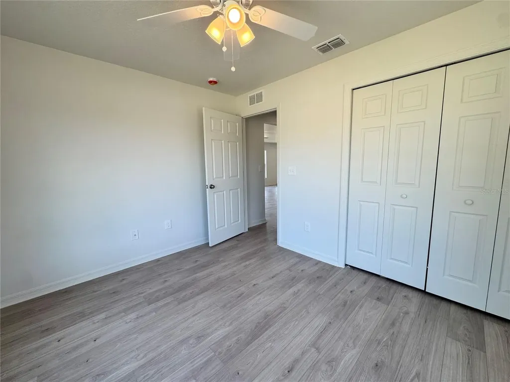6024 12th Street Zephyrhills FL 33542