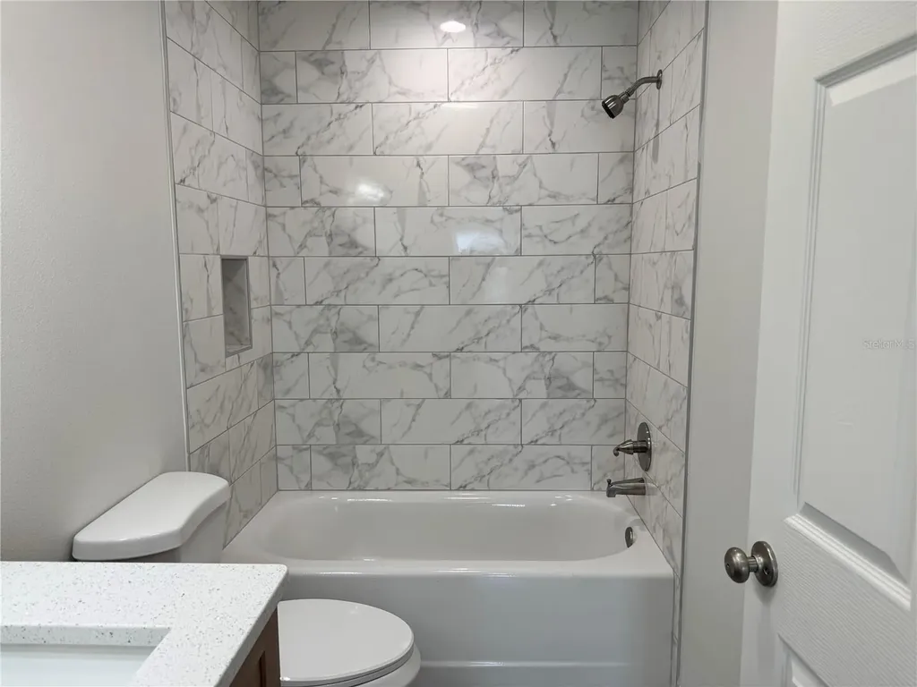 6024 12th Street Zephyrhills FL 33542