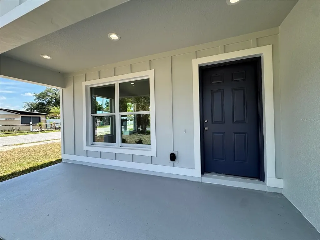 6024 12th Street Zephyrhills FL 33542