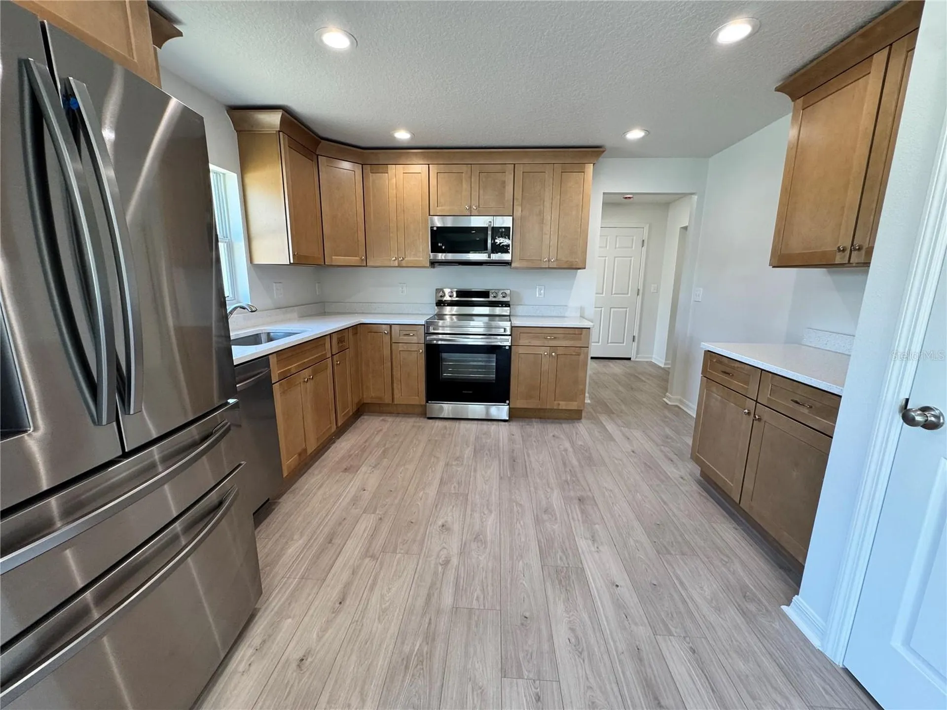6024 12th Street Zephyrhills FL 33542