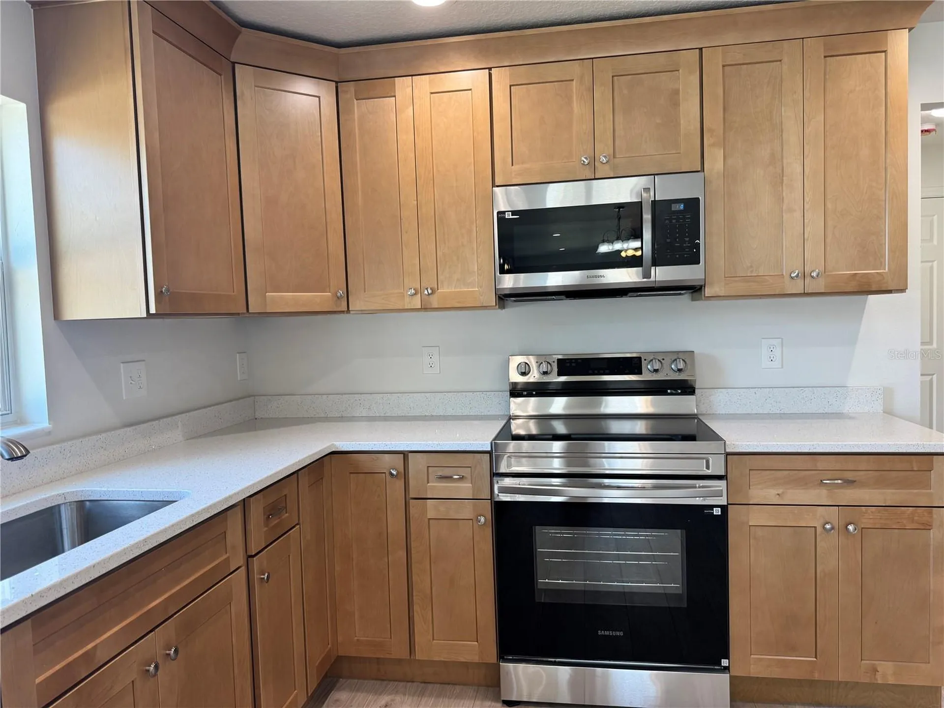 6024 12th Street Zephyrhills FL 33542