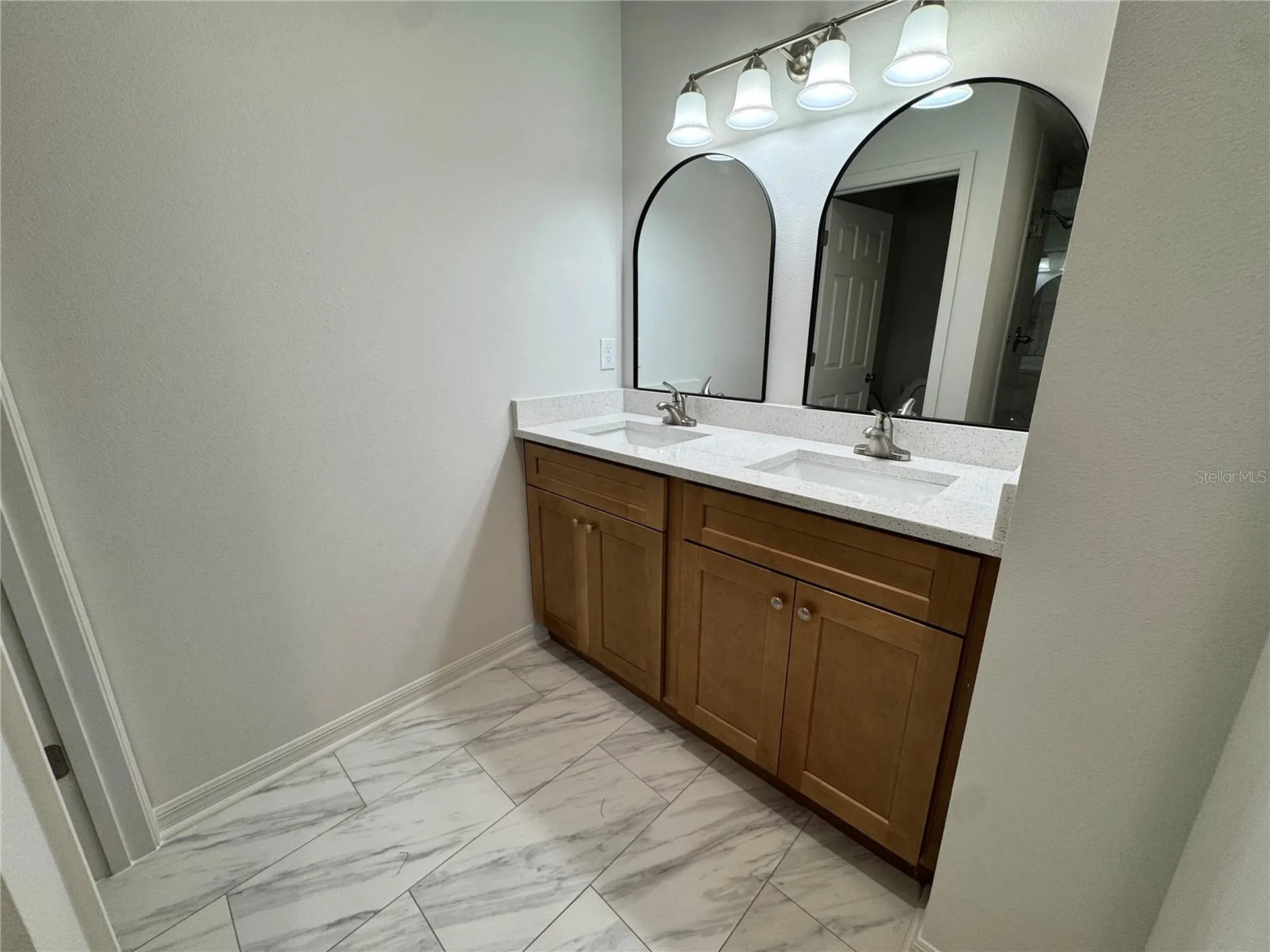 6024 12th Street Zephyrhills FL 33542