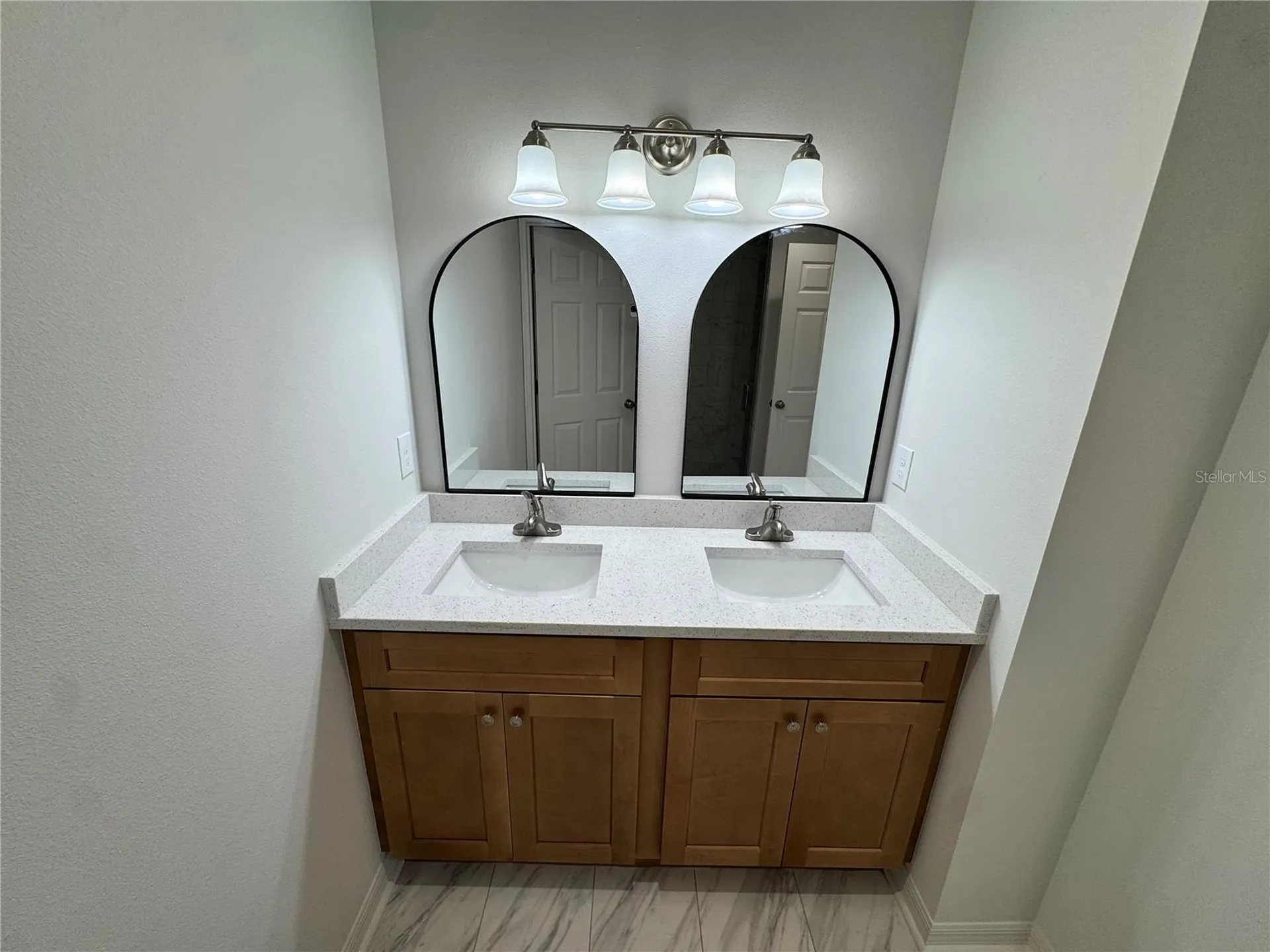 6024 12th Street Zephyrhills FL 33542