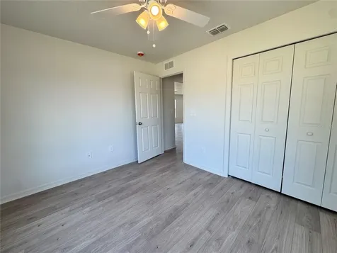 6024 12th Street Zephyrhills FL 33542