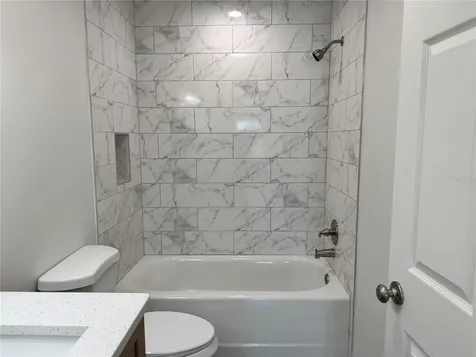 6024 12th Street Zephyrhills FL 33542