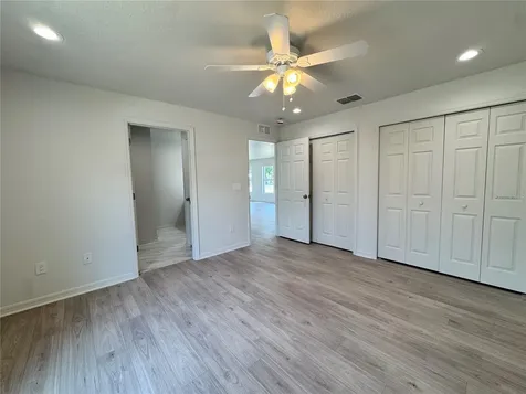 6024 12th Street Zephyrhills FL 33542