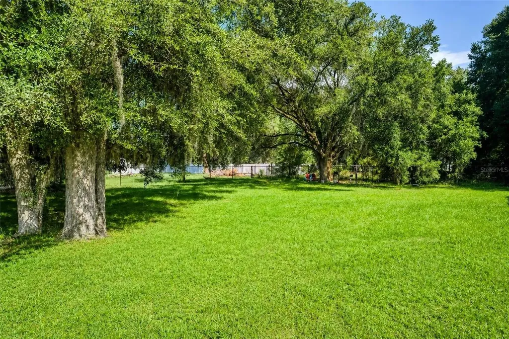 11563 SW 61st Court Ocala FL 34476
