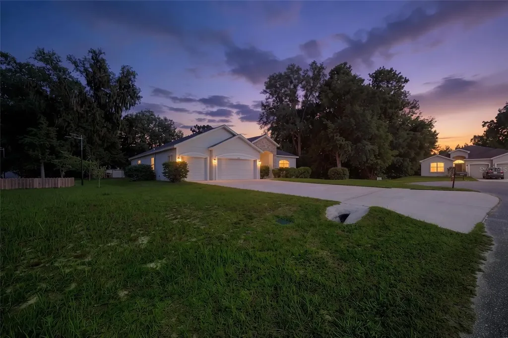 11563 SW 61st Court Ocala FL 34476