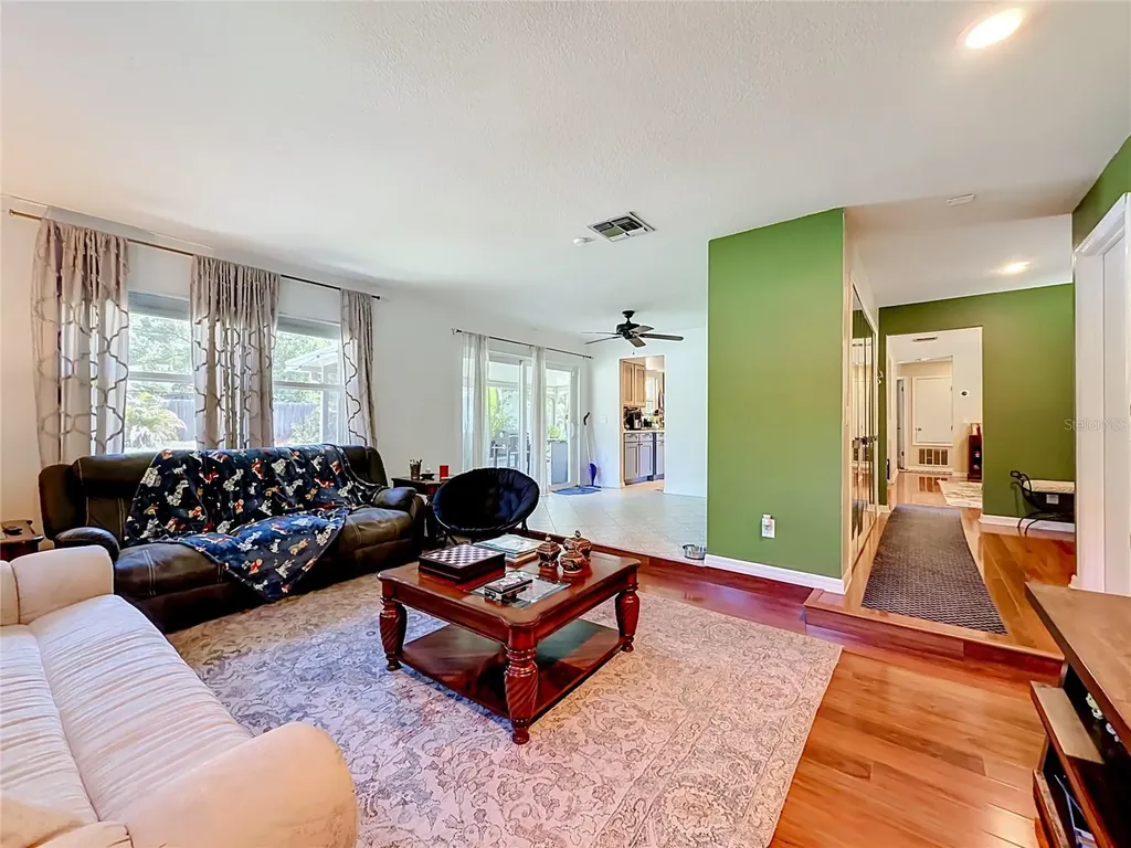 8517 Cedar Cove Court Orlando FL 32819