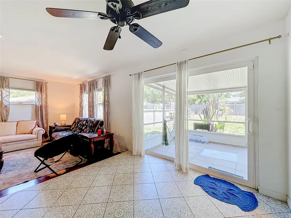 8517 Cedar Cove Court Orlando FL 32819