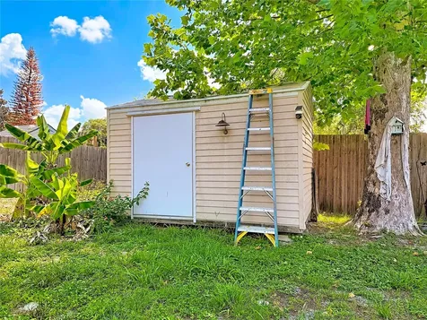 8517 Cedar Cove Court Orlando FL 32819
