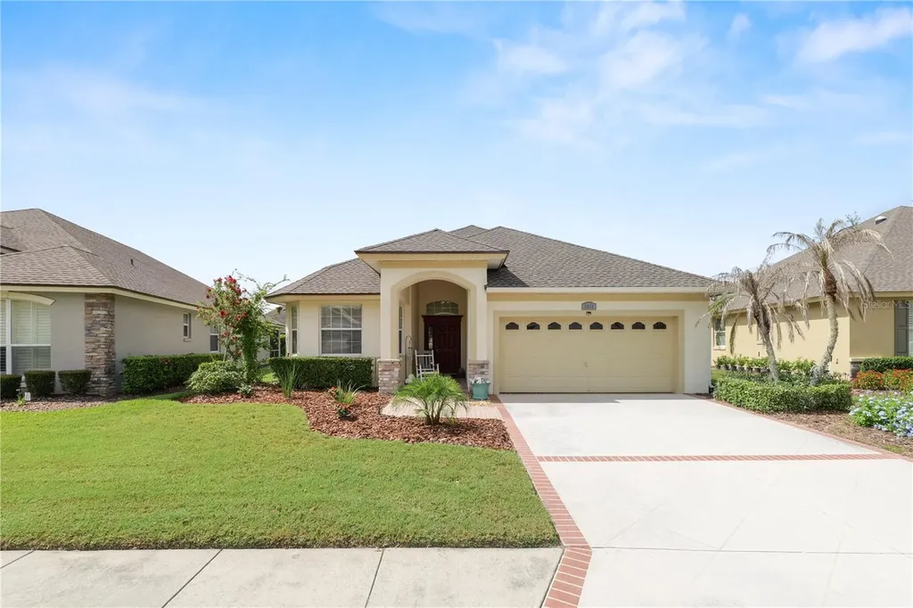 2356 Lake James Way Lakeland FL 33810
