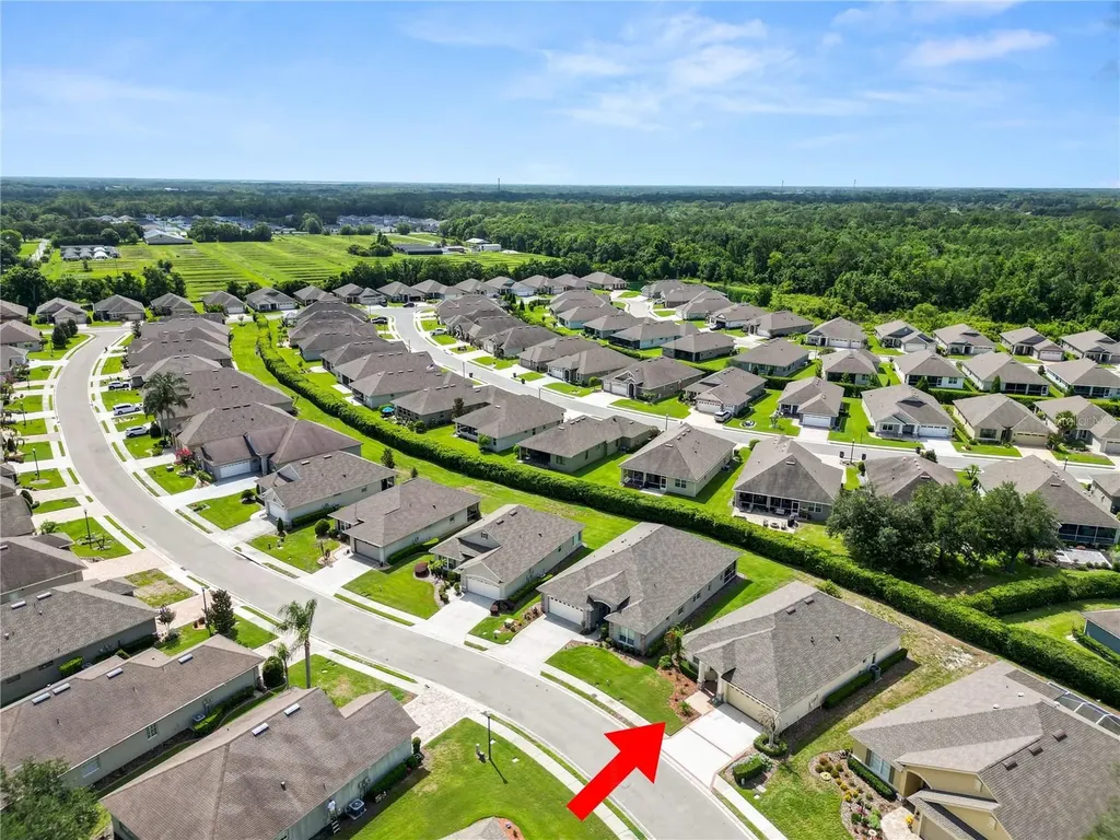 2356 Lake James Way Lakeland FL 33810