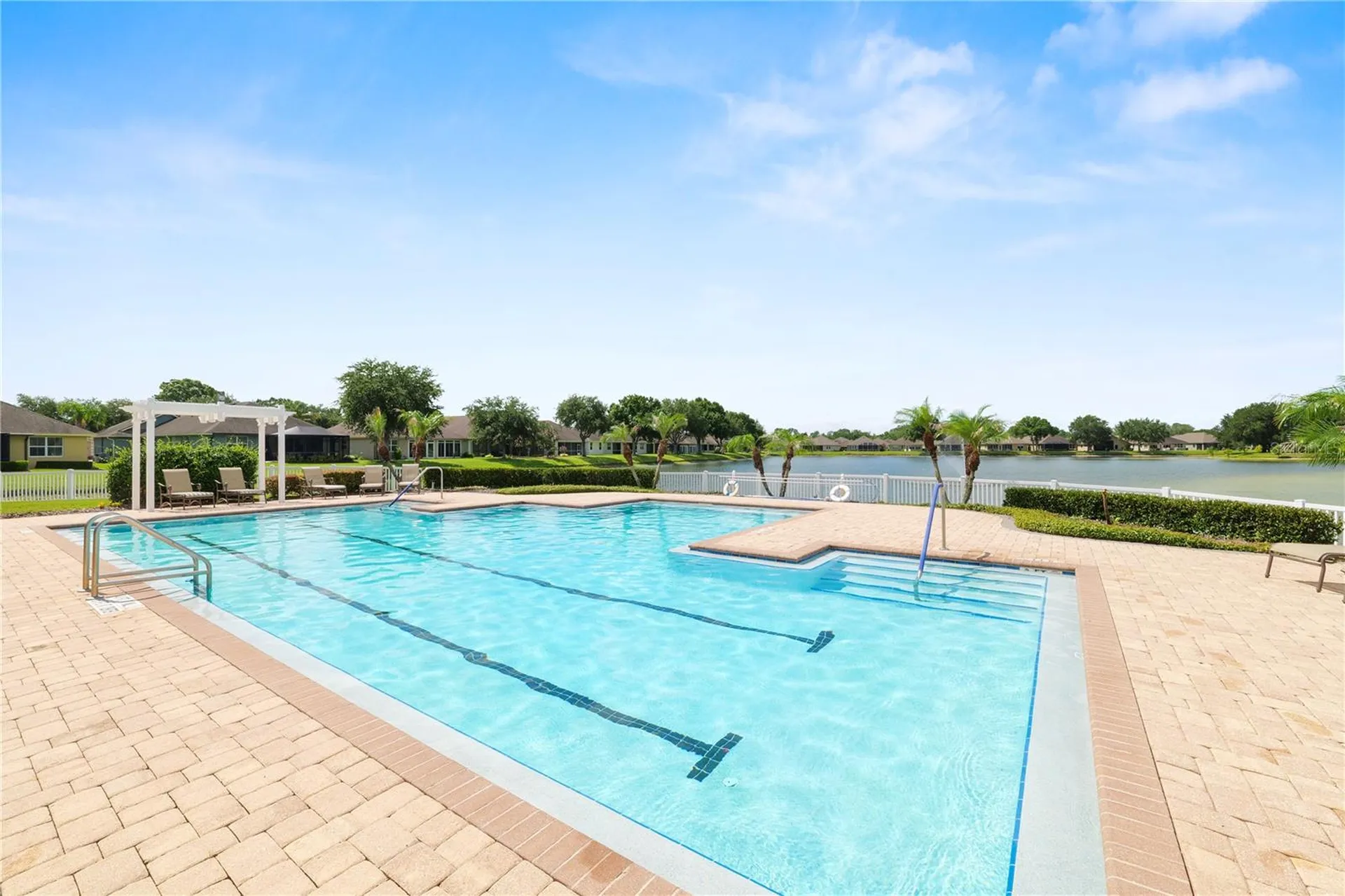 2356 Lake James Way Lakeland FL 33810